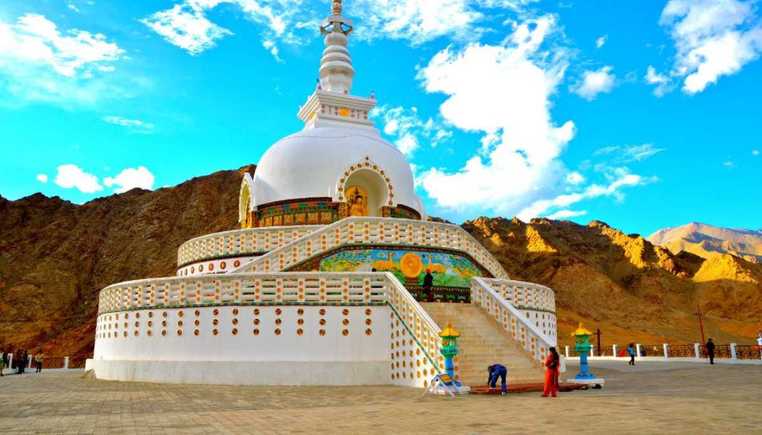 Namgyal Stupa - Vushii.com